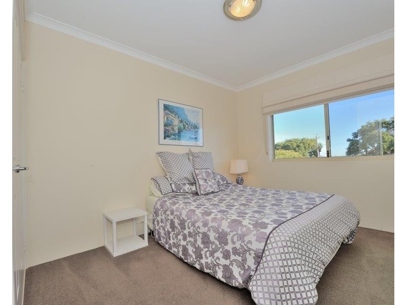 173 Kent Street, Rockingham WA 6168