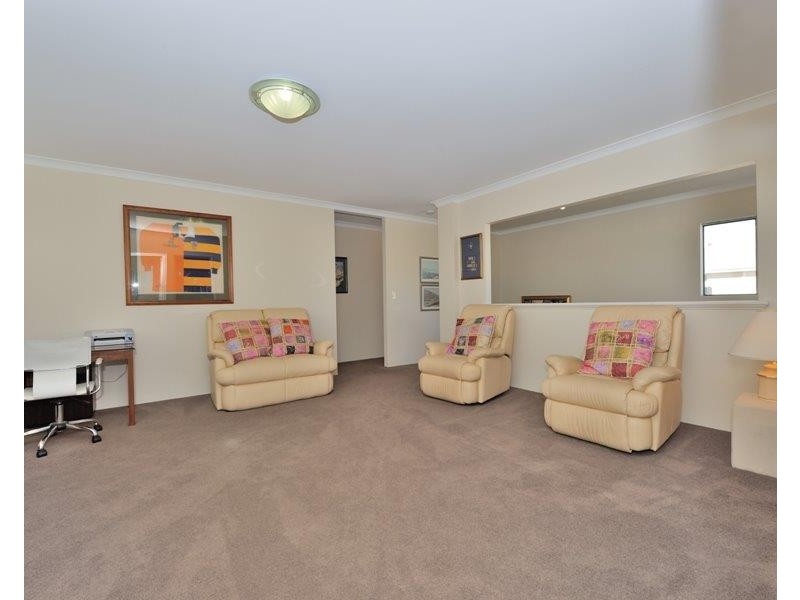 173 Kent Street, Rockingham WA 6168