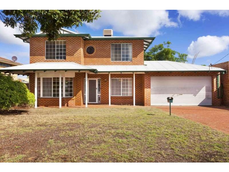 101 Murray Road, Bicton WA 6157