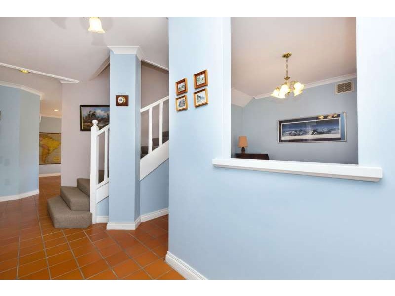 101 Murray Road, Bicton WA 6157