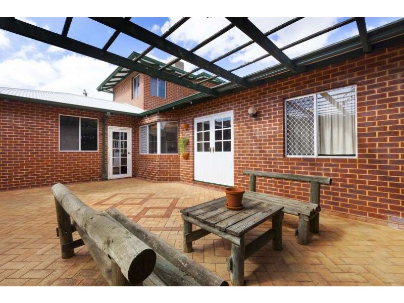 101 Murray Road, Bicton WA 6157