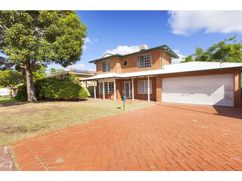 101 Murray Road, Bicton WA 6157