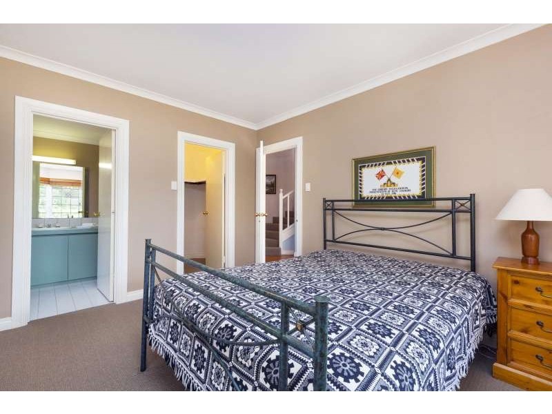 101 Murray Road, Bicton WA 6157