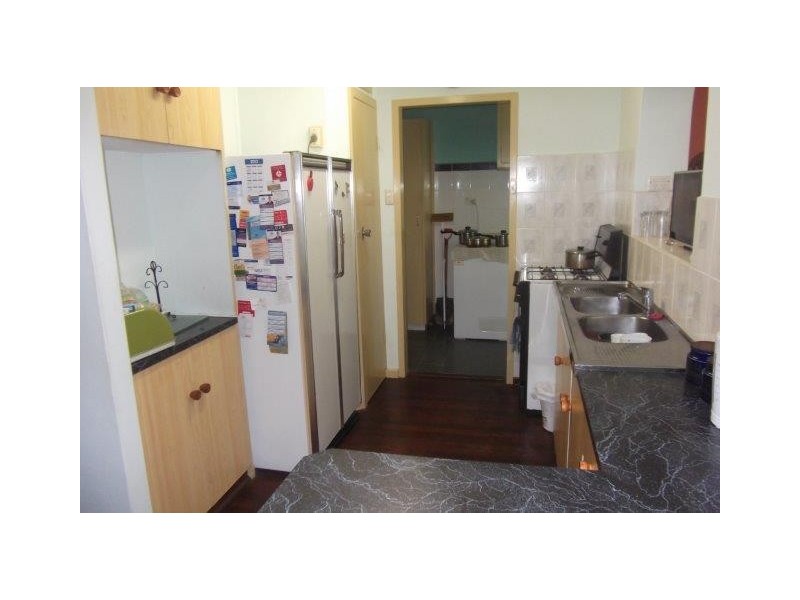 8 Ennis Court, Orelia WA 6167