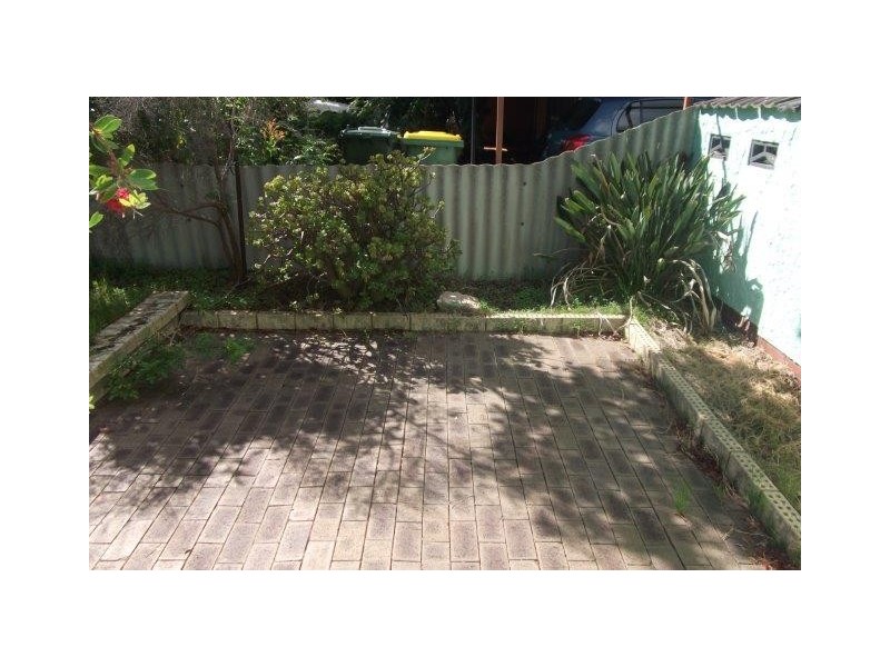 8 Ennis Court, Orelia WA 6167