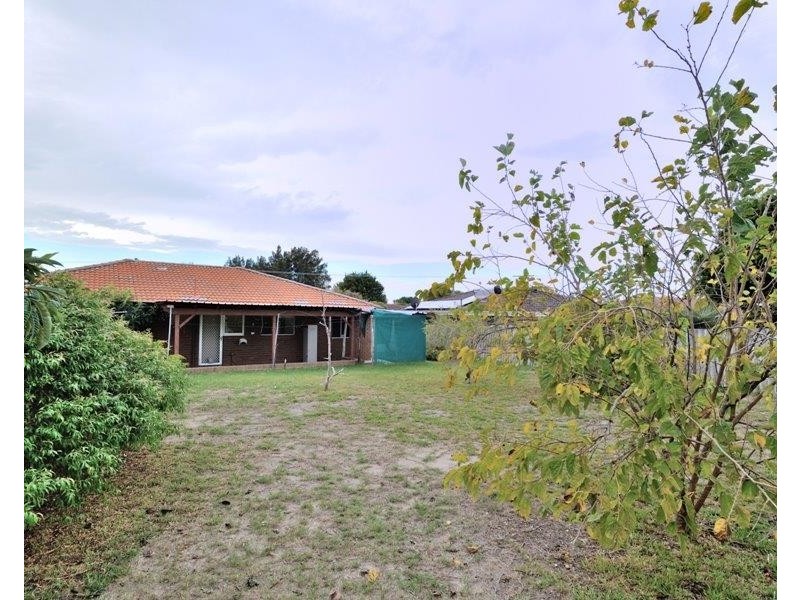 20 Breaden Drive, Cooloongup WA 6168