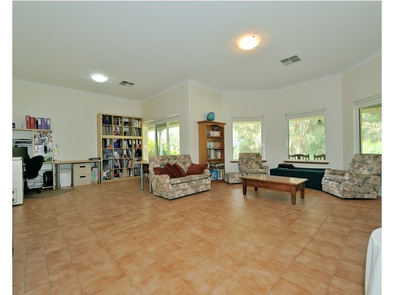 237 EIGHTY ROAD, Baldivis WA 6171