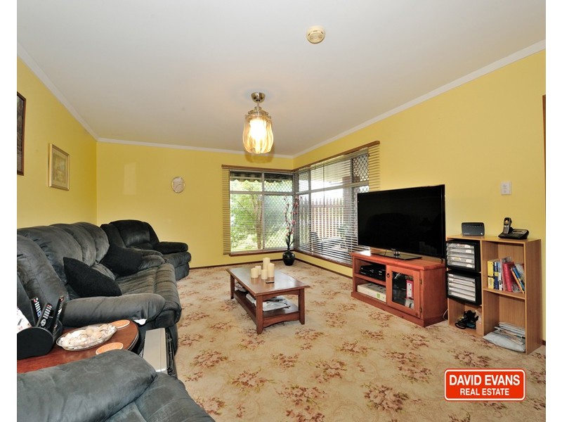 14 Tarup Place, Hillman WA 6168