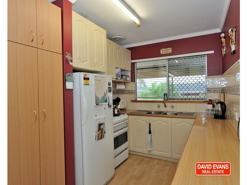 14 Tarup Place, Hillman WA 6168