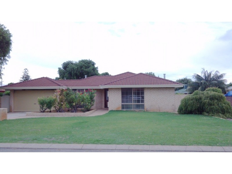 5 Abalone Crescent, Waikiki WA 6169