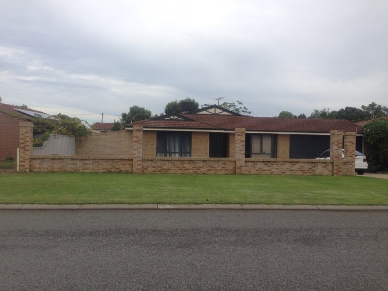 20 Raeside Crescent, Cooloongup WA 6168