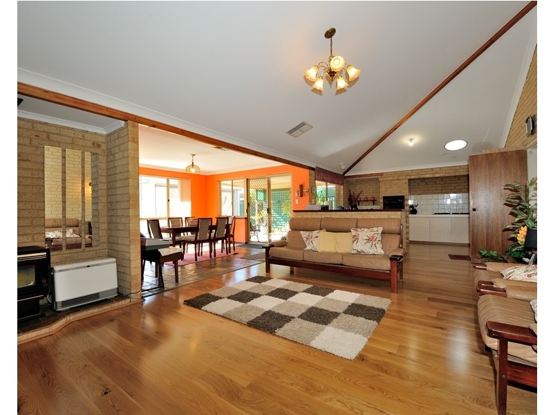 21 Cascade Close, Safety Bay WA 6169