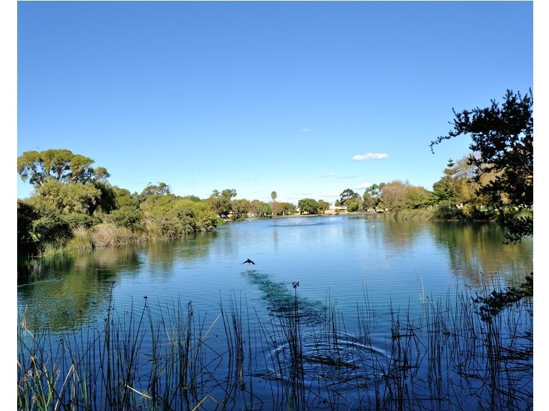 21 Cascade Close, Safety Bay WA 6169