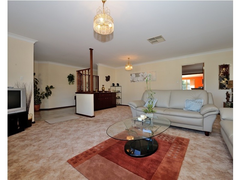 21 Cascade Close, Safety Bay WA 6169