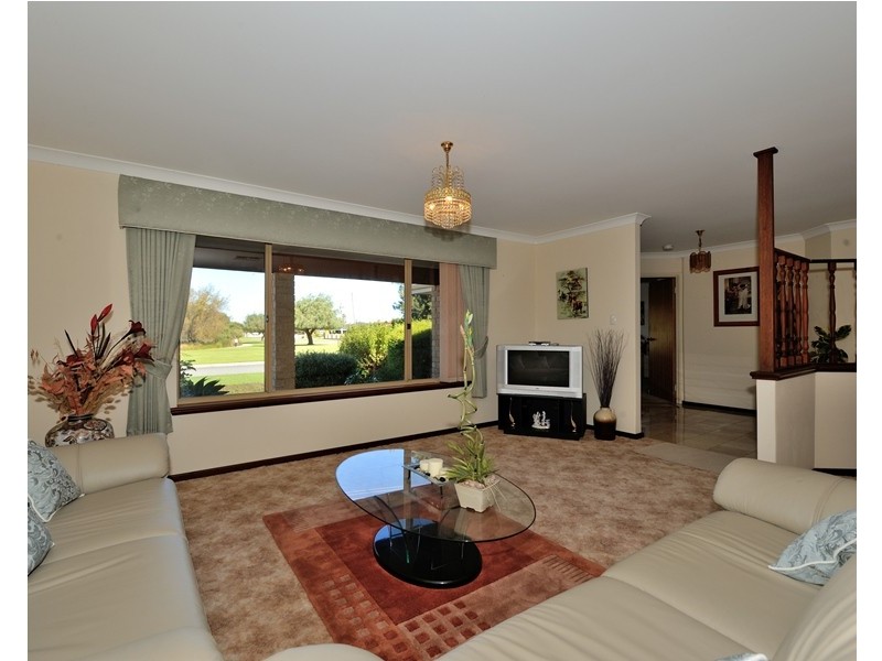 21 Cascade Close, Safety Bay WA 6169