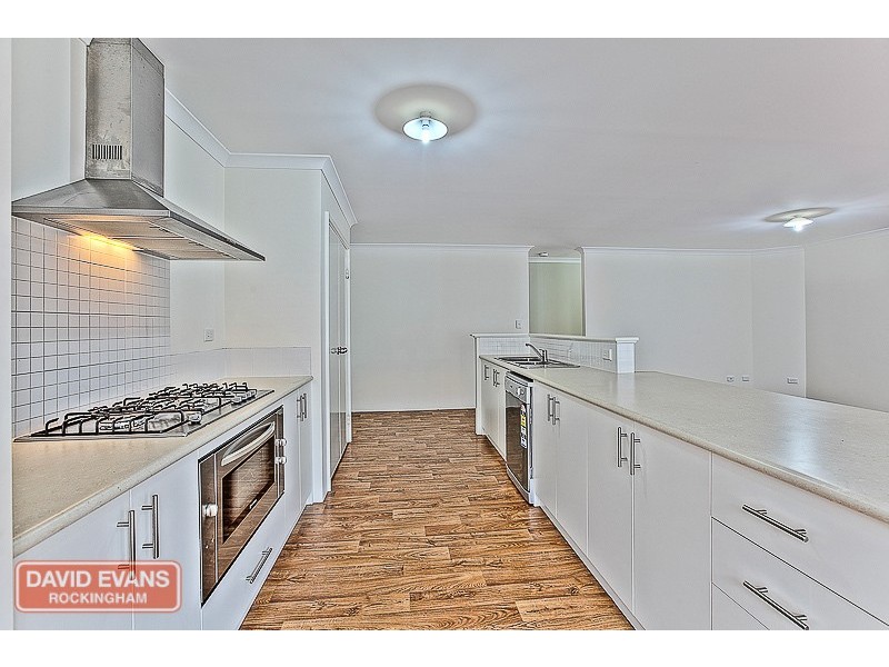 13 Vitesse Approach, Shoalwater WA 6169