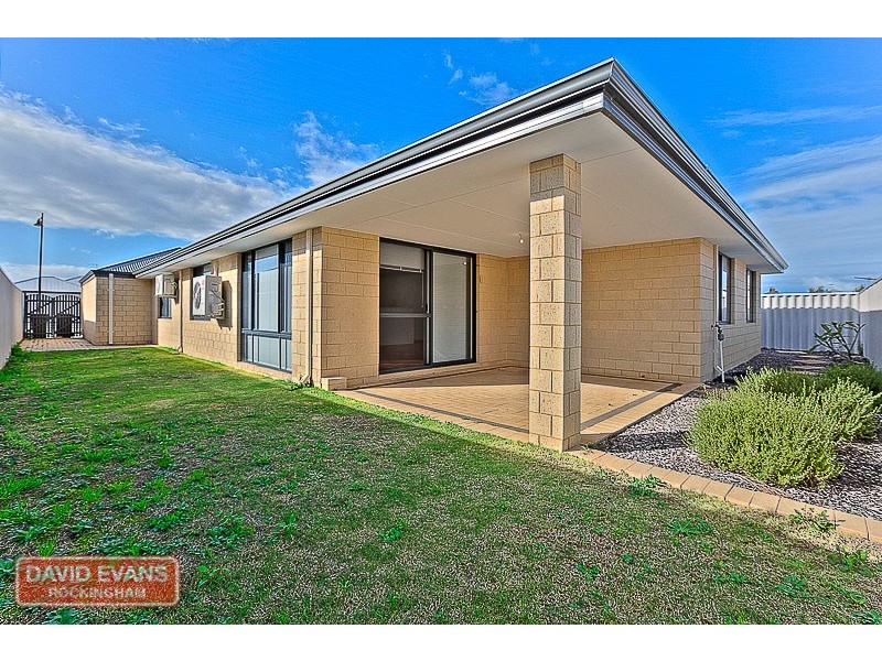 13 Vitesse Approach, Shoalwater WA 6169