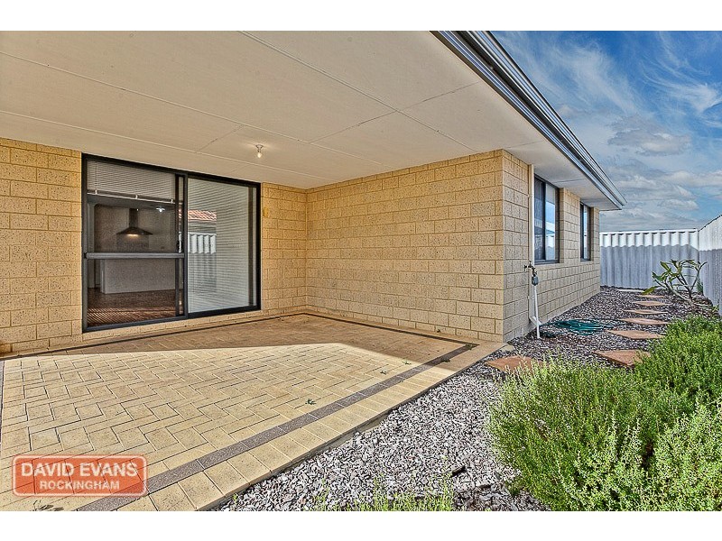 13 Vitesse Approach, Shoalwater WA 6169