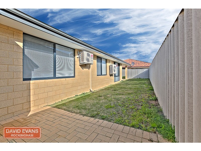 13 Vitesse Approach, Shoalwater WA 6169