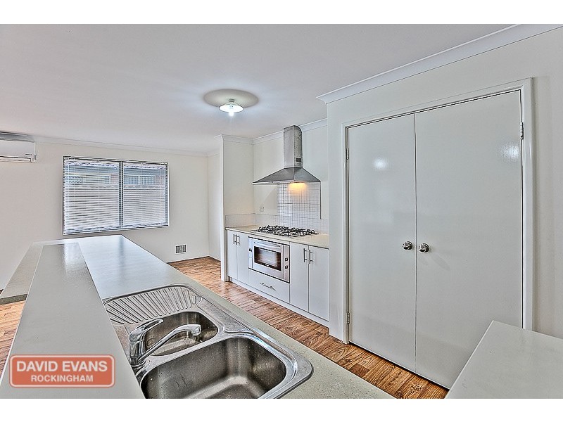 13 Vitesse Approach, Shoalwater WA 6169