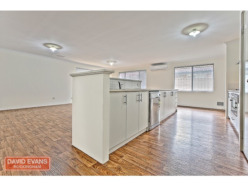 13 Vitesse Approach, Shoalwater WA 6169