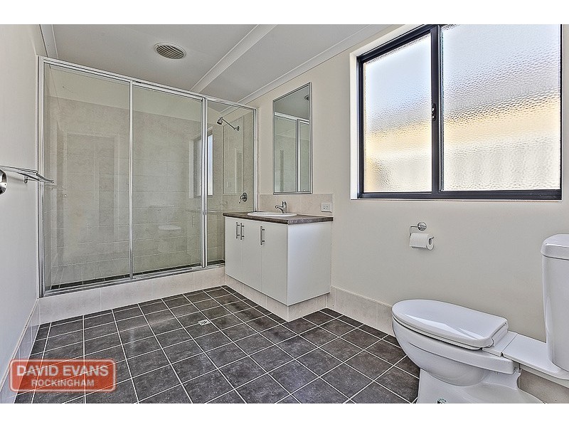 13 Vitesse Approach, Shoalwater WA 6169