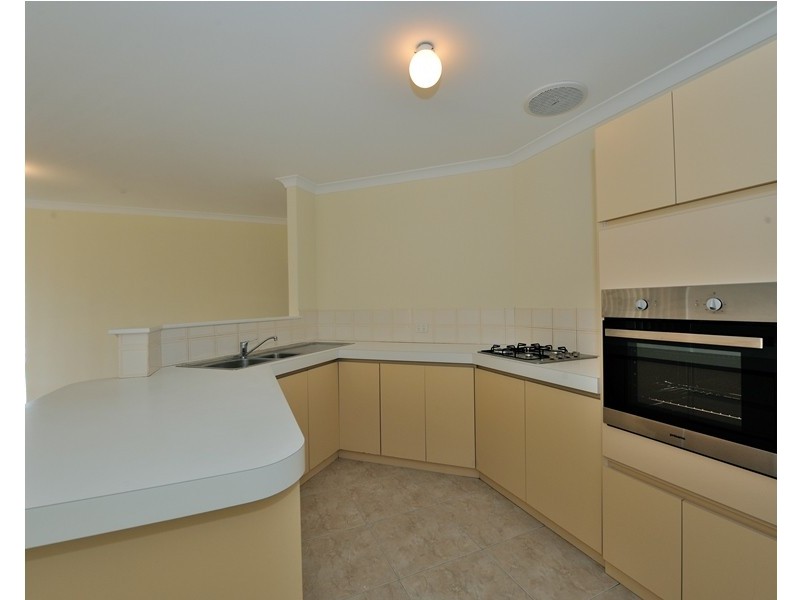 8 Amber Court, Warnbro WA 6169