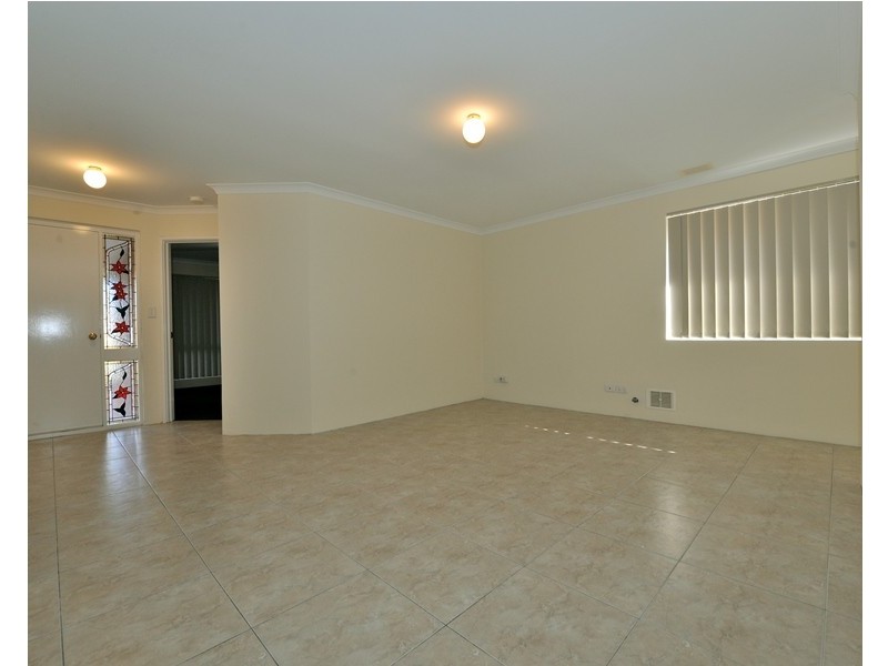 8 Amber Court, Warnbro WA 6169