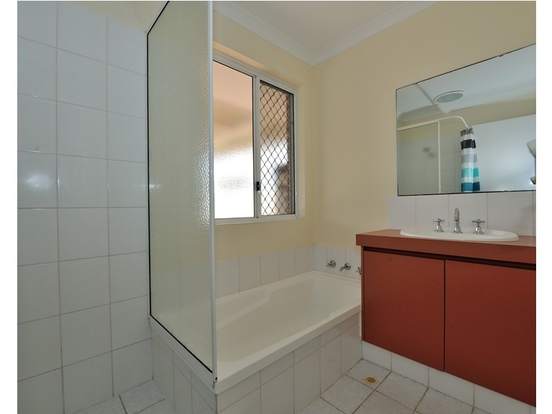 8 Amber Court, Warnbro WA 6169