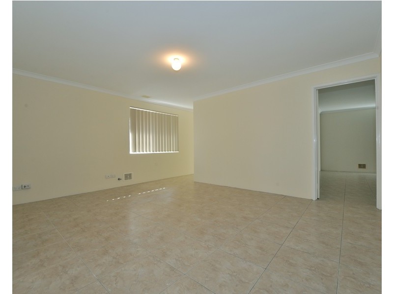 8 Amber Court, Warnbro WA 6169