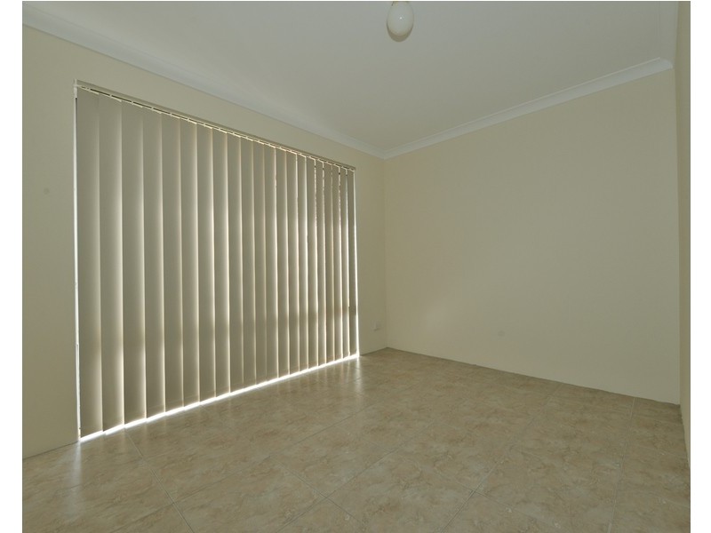 8 Amber Court, Warnbro WA 6169