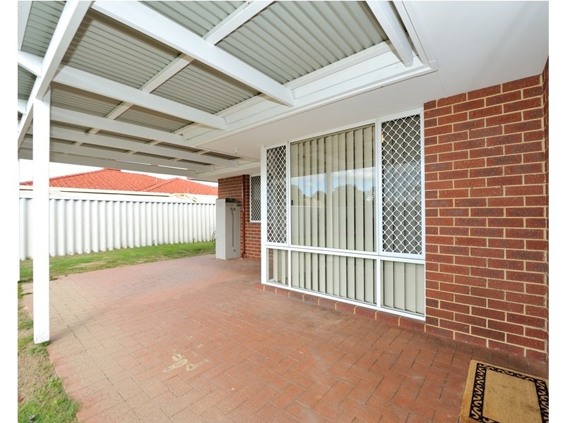 8 Amber Court, Warnbro WA 6169