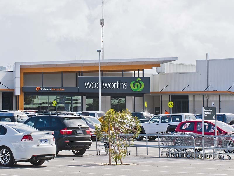 8 Lipscombe Court, Medina WA 6167