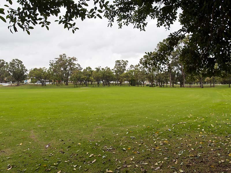 8 Lipscombe Court, Medina WA 6167