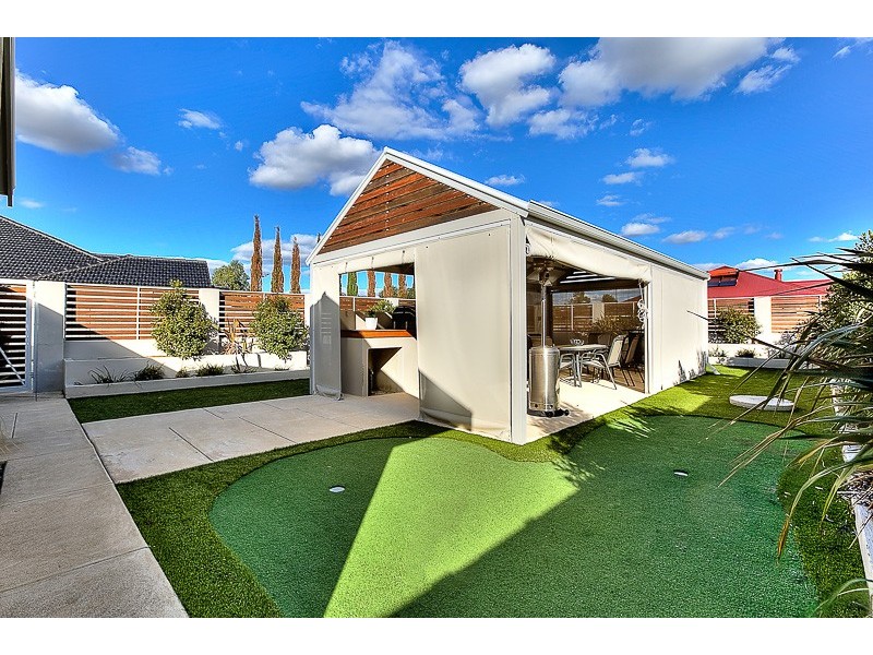 40 Bonaparte Drive, Secret Harbour WA 6173