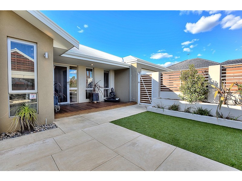 40 Bonaparte Drive, Secret Harbour WA 6173