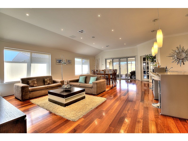 40 Bonaparte Drive, Secret Harbour WA 6173