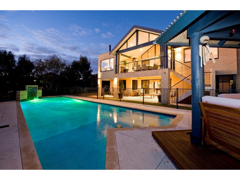 2 Adra Court, Secret Harbour WA 6173