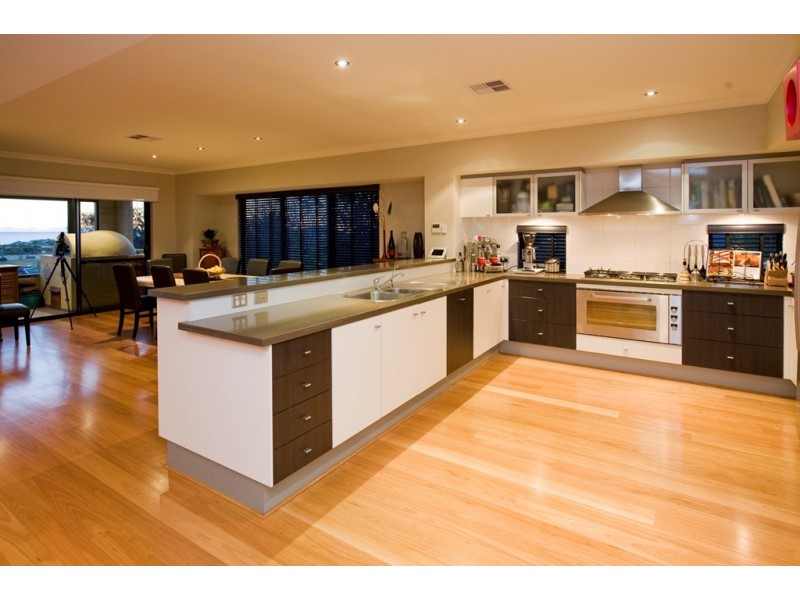 2 Adra Court, Secret Harbour WA 6173