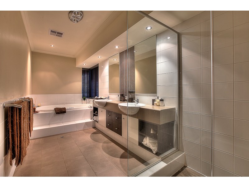 2 Adra Court, Secret Harbour WA 6173
