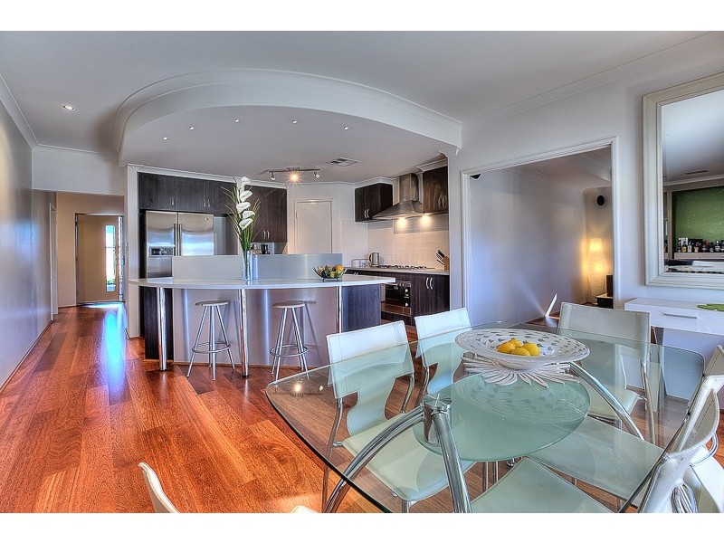 15 Culvers Road, Secret Harbour WA 6173