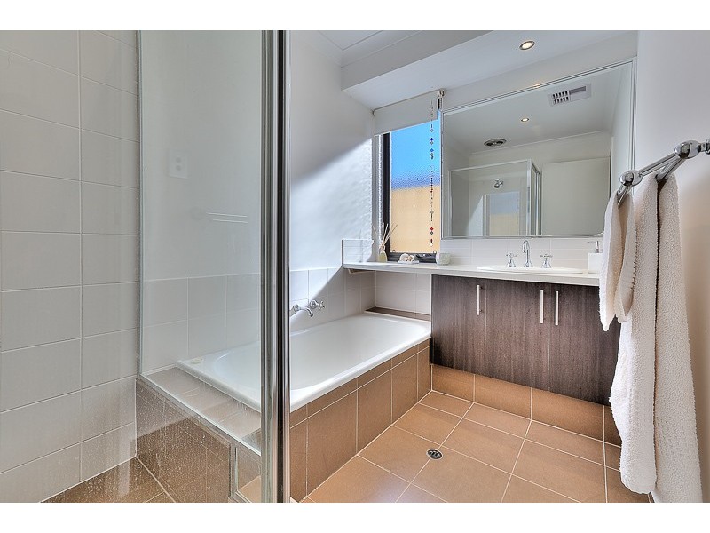 15 Culvers Road, Secret Harbour WA 6173