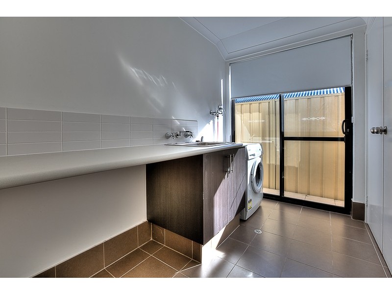 15 Culvers Road, Secret Harbour WA 6173