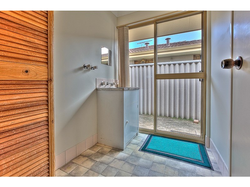 20/94 Simpson Avenue, Rockingham WA 6168