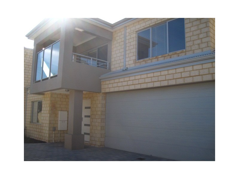 2 / 205 Kent Street, Rockingham WA 6168