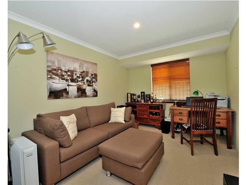 26 Georgetown Drive, Safety Bay WA 6169