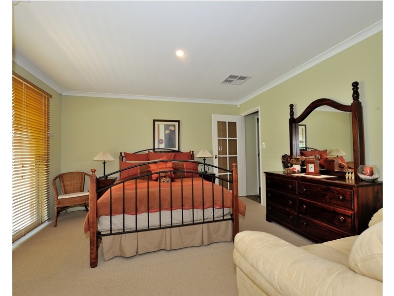 26 Georgetown Drive, Safety Bay WA 6169