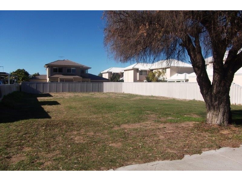 173 Kent Street, Rockingham WA 6168