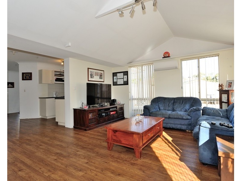 65 Burnside Way, Waikiki WA 6169