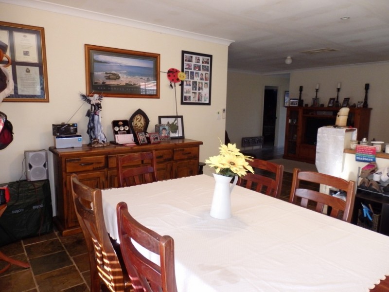 8 Britannia Place, Port Kennedy WA 6172